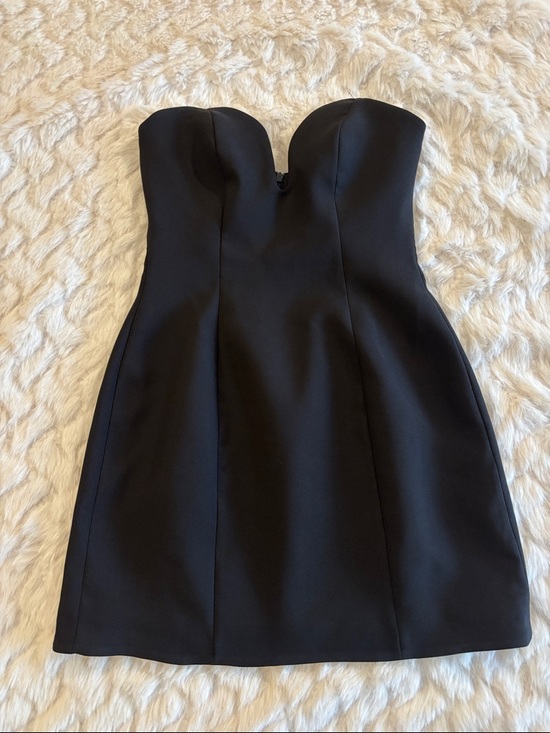 Dresses & Skirts - Zara Black Cocktail Style Dress
